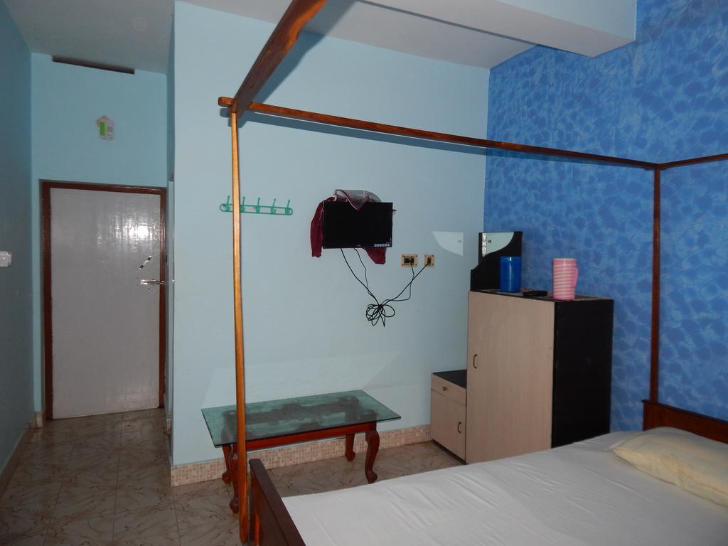 Hotel Mainak, Mandarmani Bilik gambar