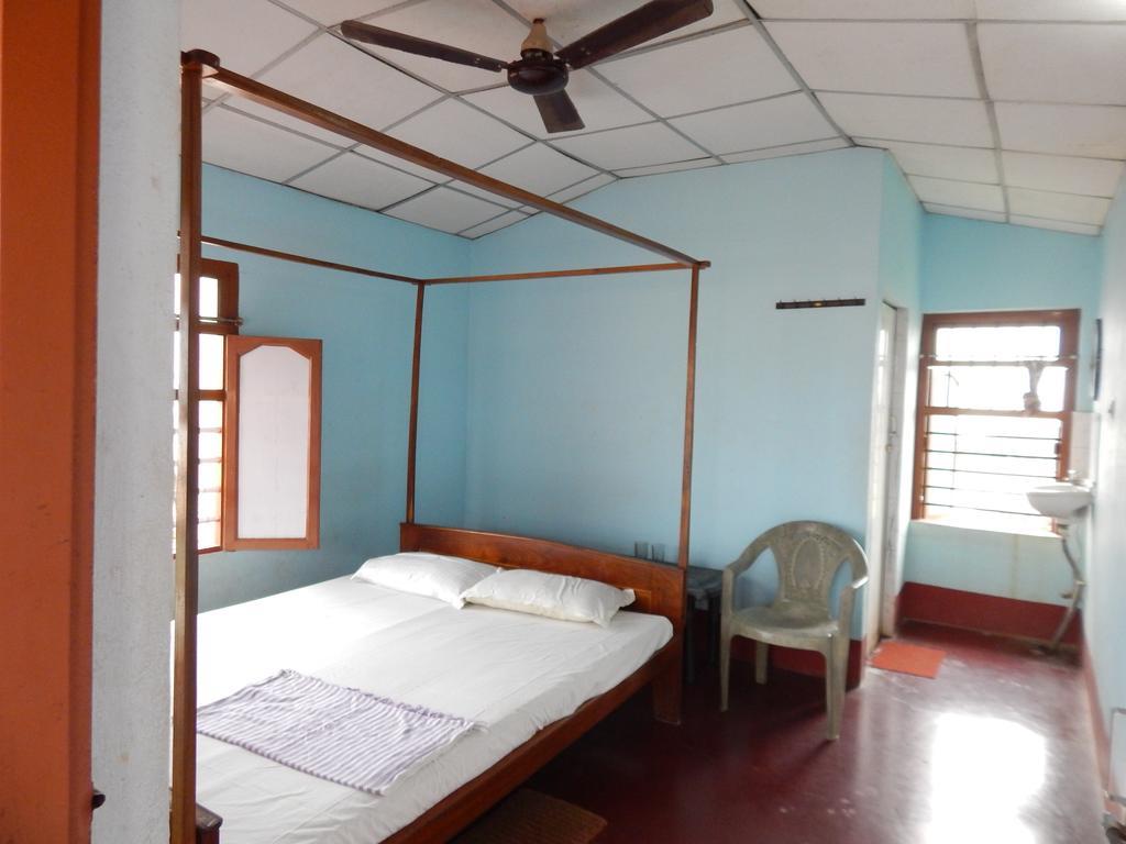 Hotel Mainak, Mandarmani Bilik gambar