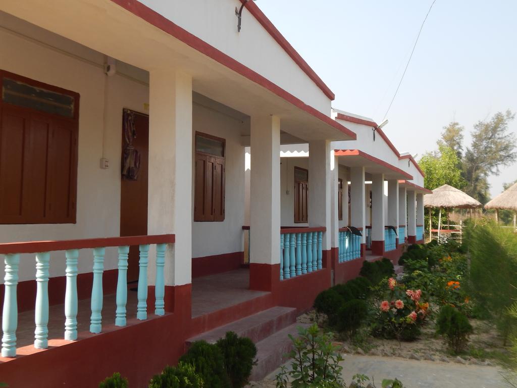 Hotel Mainak, Mandarmani Bilik gambar