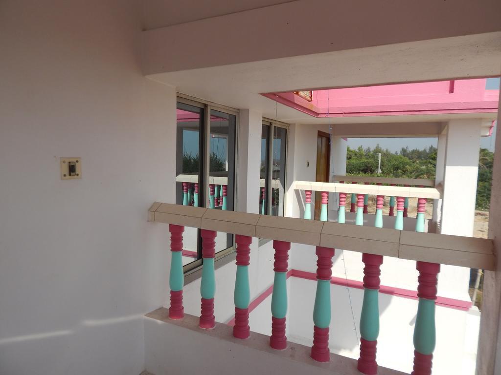 Hotel Mainak, Mandarmani Bilik gambar